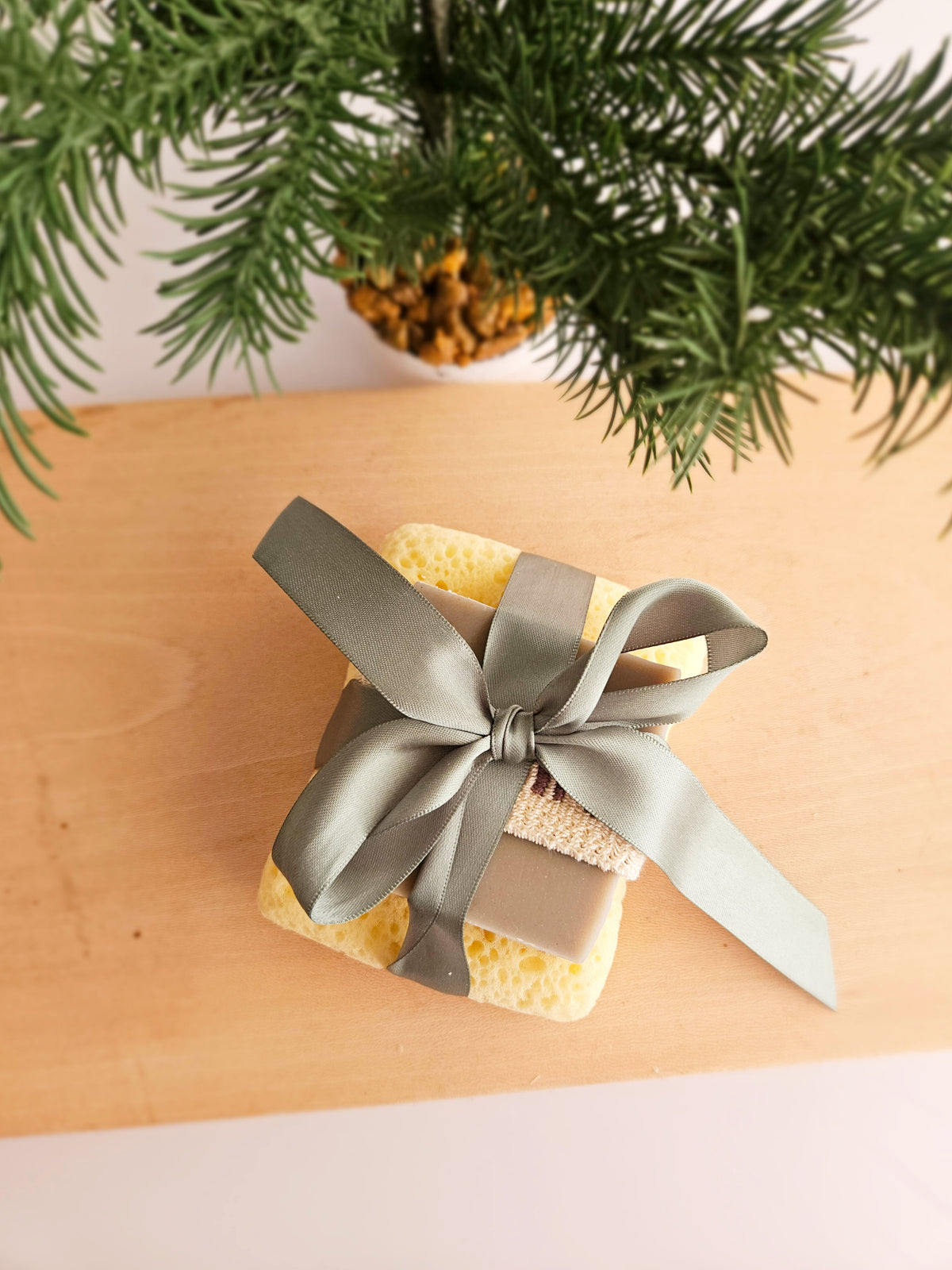 Mini Luxe Set | Sponge Pocket + Goat Milk Soap Bar