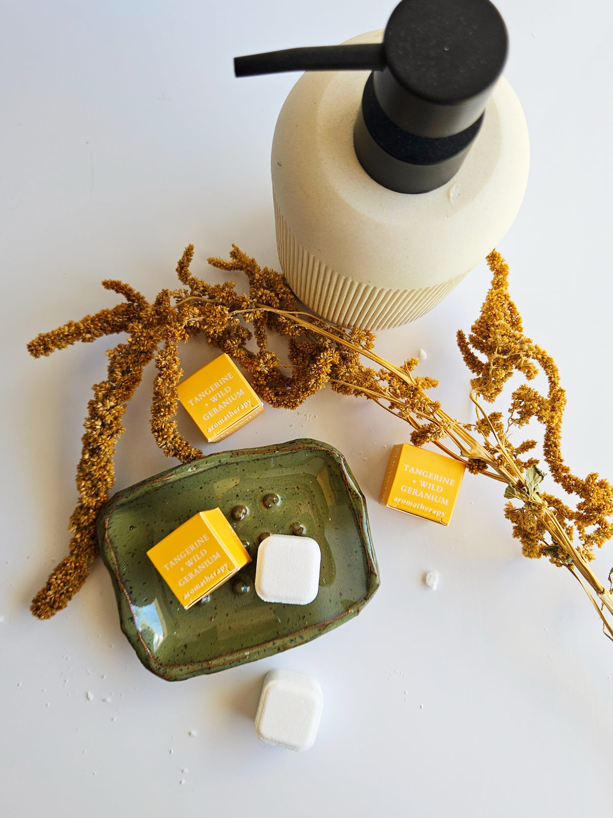 Tangerine + Wild Geranium Mini Shower Steamer